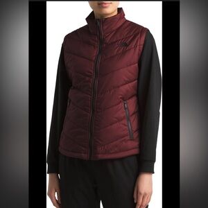 The North Face Tamburello 2 Burgundy Vest Women's‎ Size Medium